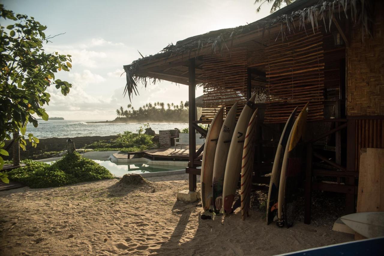 Simeulue Surflodges Lasikin Exterior foto